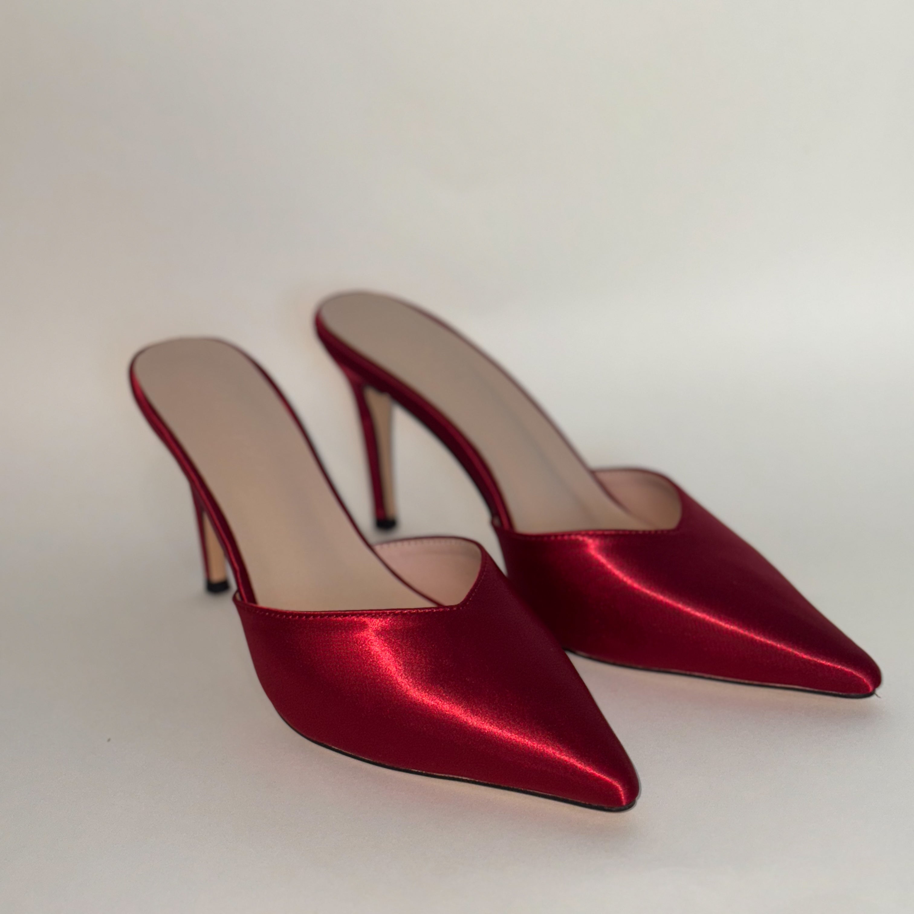 High Heels Maga — Wine Satin | Pearls & Diamonds