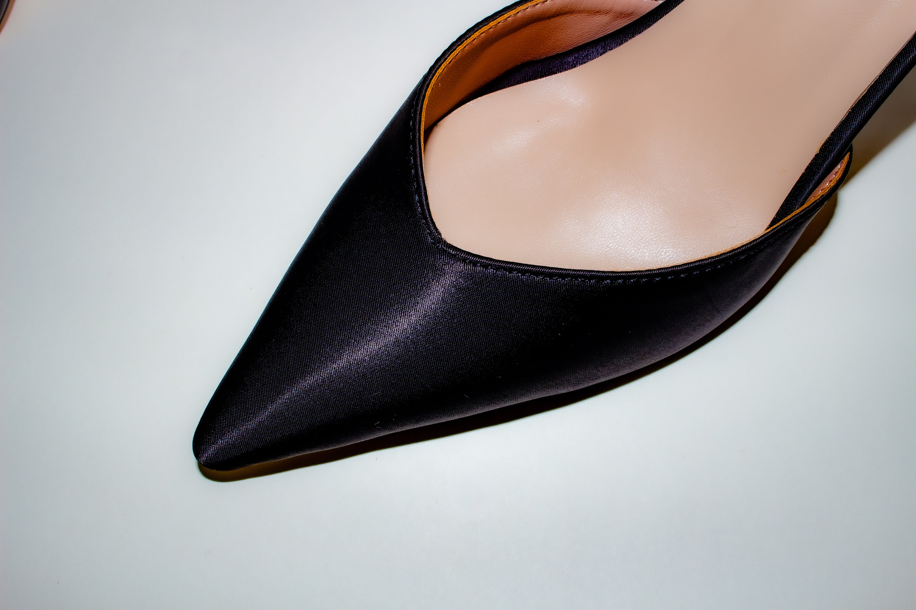 High Heels Fortaleza — Black Satin | Pearls & Diamonds